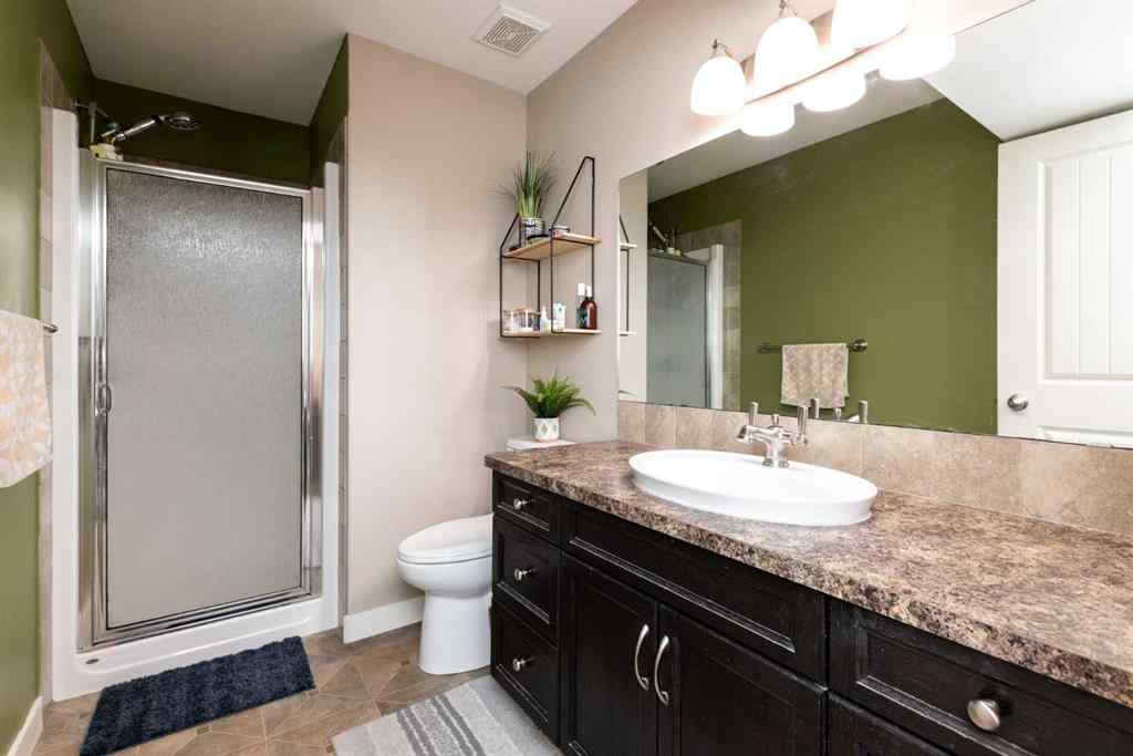 MLS® A2258139 - 5224 48 Street Close  in Madison Park Innisfail, Residential