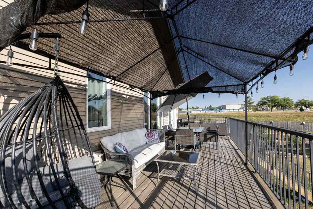 MLS® A2258139 - 5224 48 Street Close  in Madison Park Innisfail, Residential