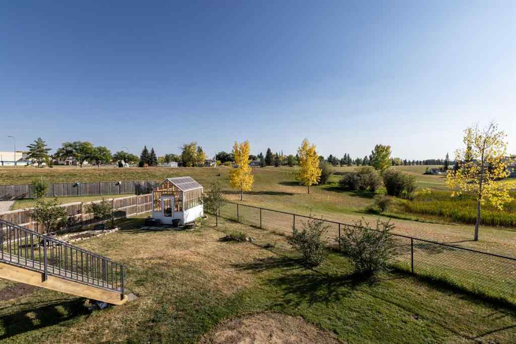 MLS® A2258139 - 5224 48 Street Close  in Madison Park Innisfail, Residential