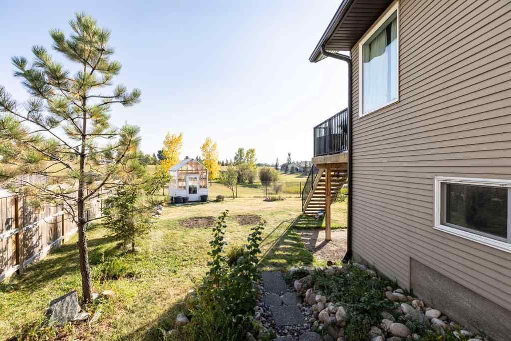 MLS® A2258139 - 5224 48 Street Close  in Madison Park Innisfail, Residential