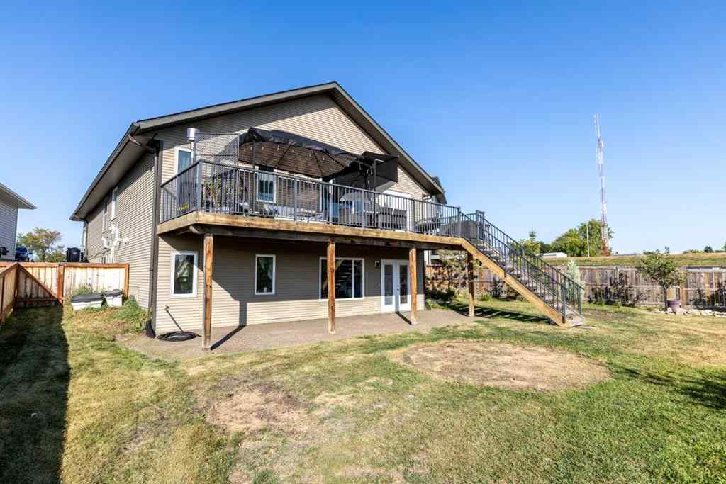 MLS® A2258139 - 5224 48 Street Close  in Madison Park Innisfail, Residential