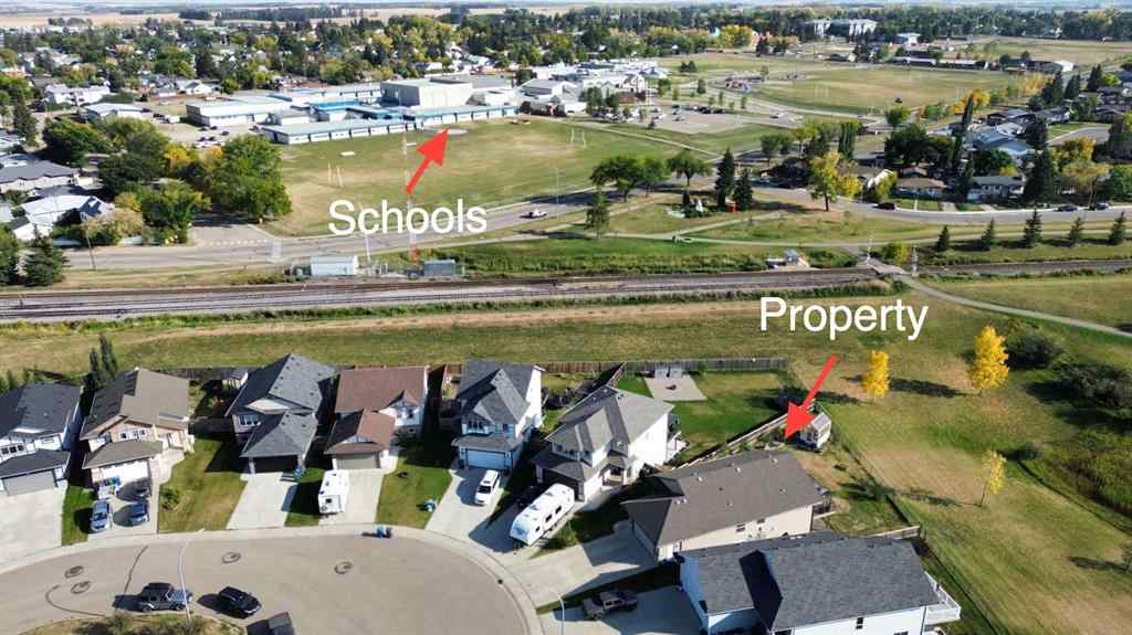 MLS® A2258139 - 5224 48 Street Close  in Madison Park Innisfail, Residential