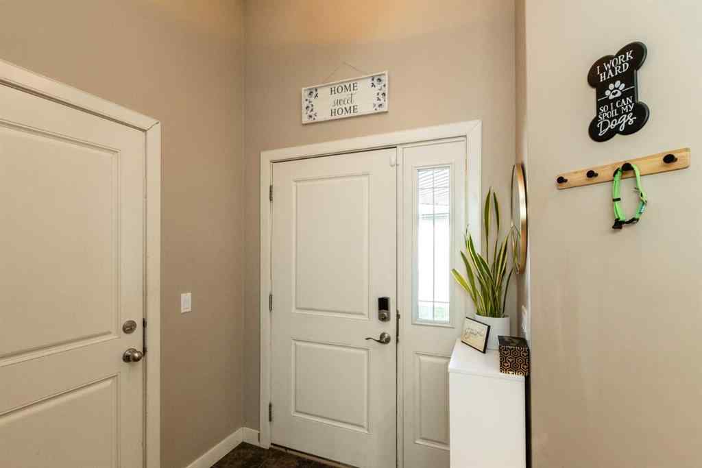 MLS® A2258139 - 5224 48 Street Close  in Madison Park Innisfail, Residential