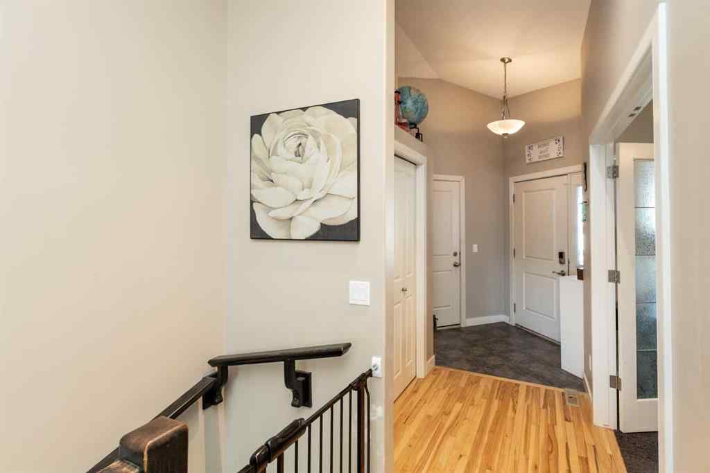 MLS® A2258139 - 5224 48 Street Close  in Madison Park Innisfail, Residential