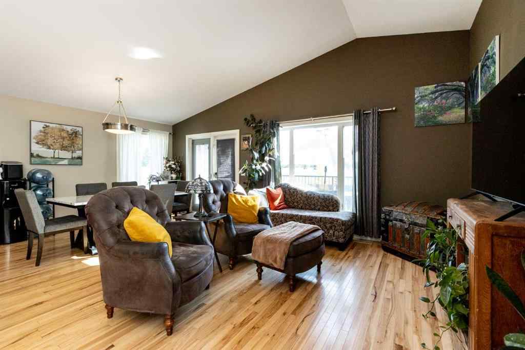 MLS® A2258139 - 5224 48 Street Close  in Madison Park Innisfail, Residential