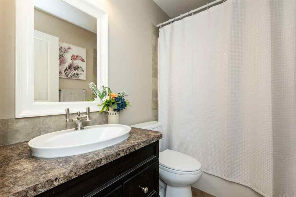 MLS® A2258139 - 5224 48 Street Close  in Madison Park Innisfail, Residential