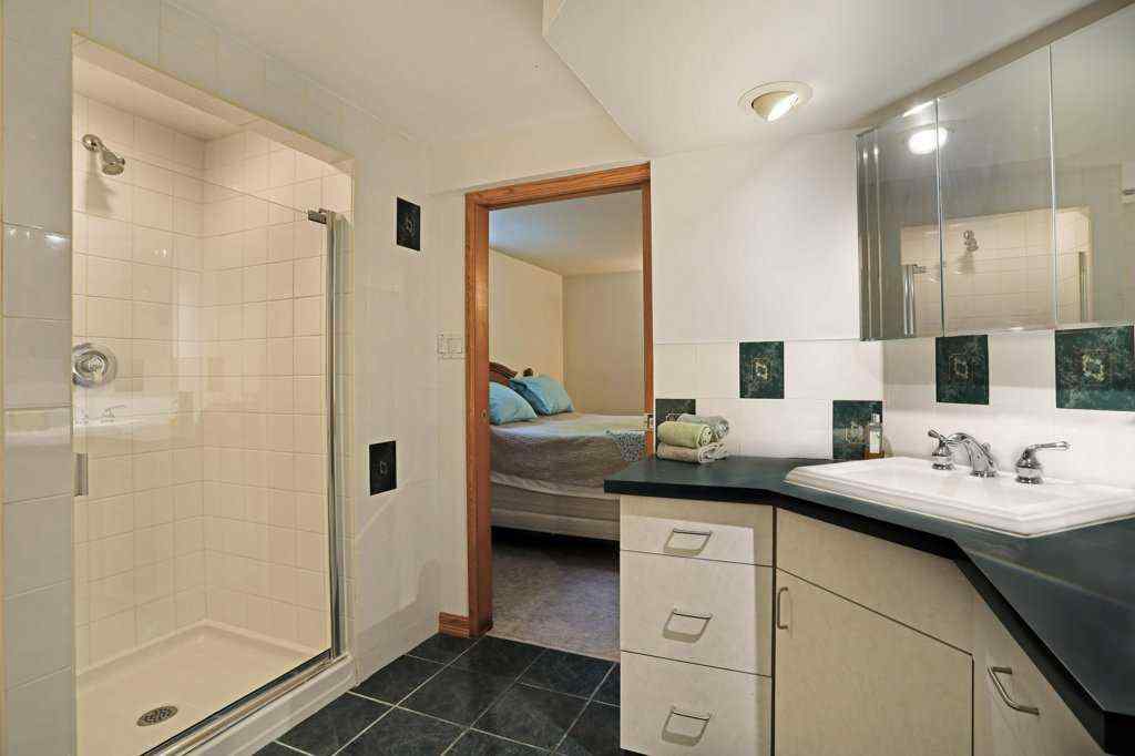 MLS® A2258141 - 11 Lakeview Crescent E in Lakewood Brooks, Residential