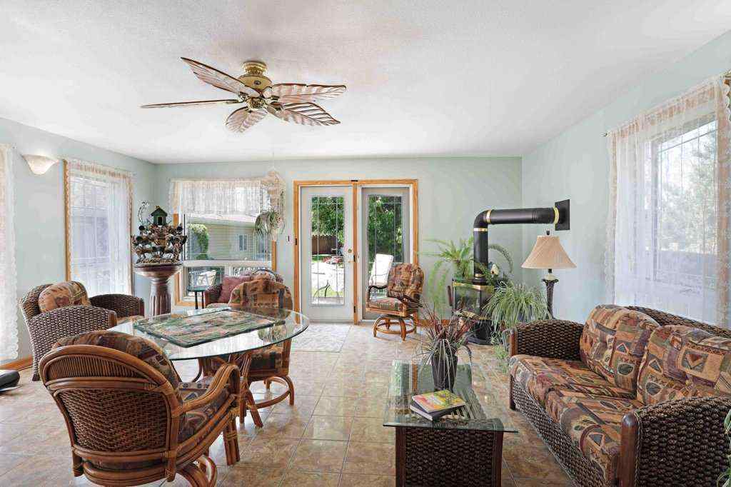 MLS® A2258141 - 11 Lakeview Crescent E in Lakewood Brooks, Residential