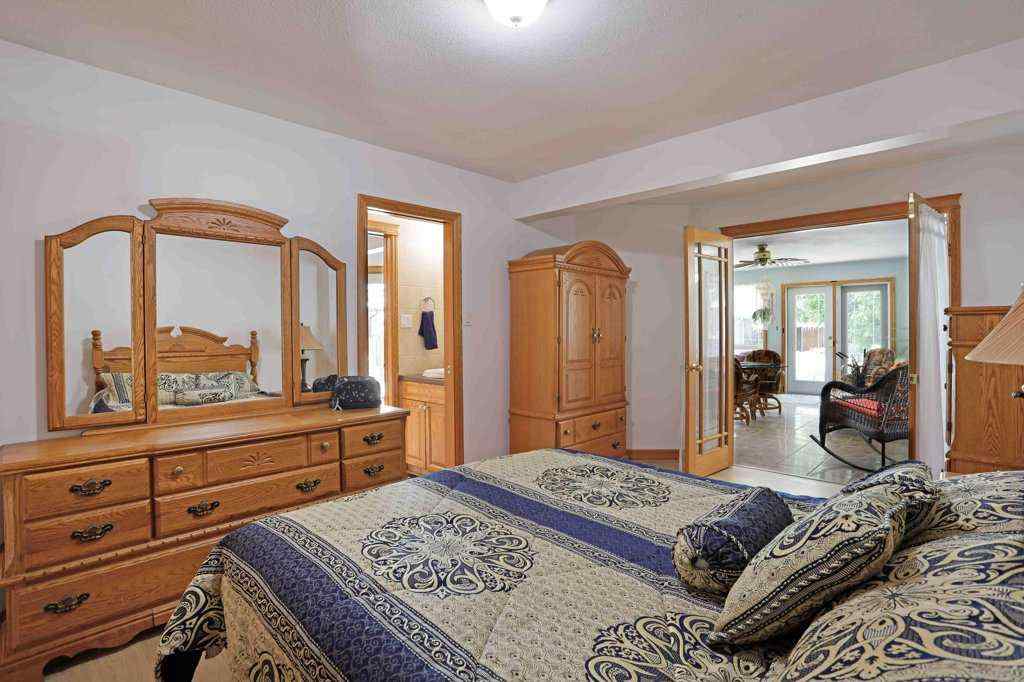 MLS® A2258141 - 11 Lakeview Crescent E in Lakewood Brooks, Residential