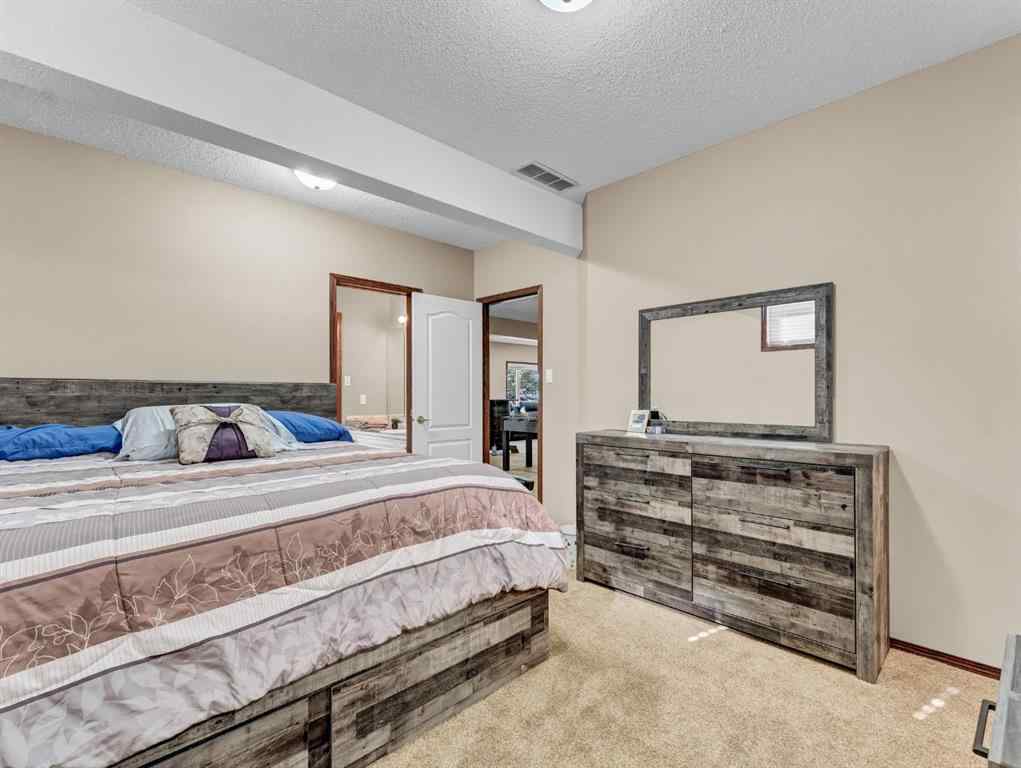 MLS® A2258147 - 2 Vintage Meadows Court SE in Southview-Park Meadows Medicine Hat, Residential