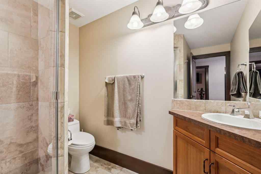 MLS® A2258152 - 2605 4 Street NE in Winston Heights/Mountview Calgary, Residential