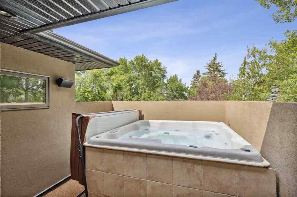 MLS® A2258152 - 2605 4 Street NE in Winston Heights/Mountview Calgary, Residential