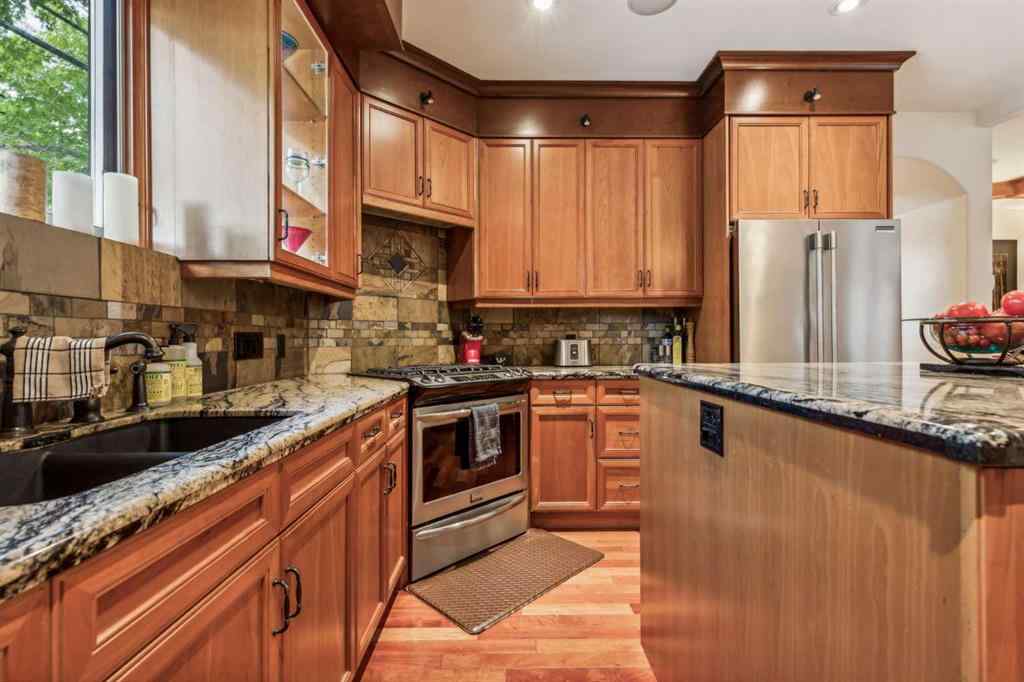 MLS® A2258152 - 2605 4 Street NE in Winston Heights/Mountview Calgary, Residential