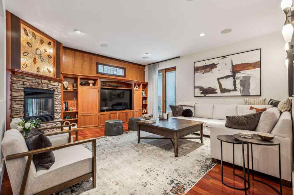MLS® A2258152 - 2605 4 Street NE in Winston Heights/Mountview Calgary, Residential