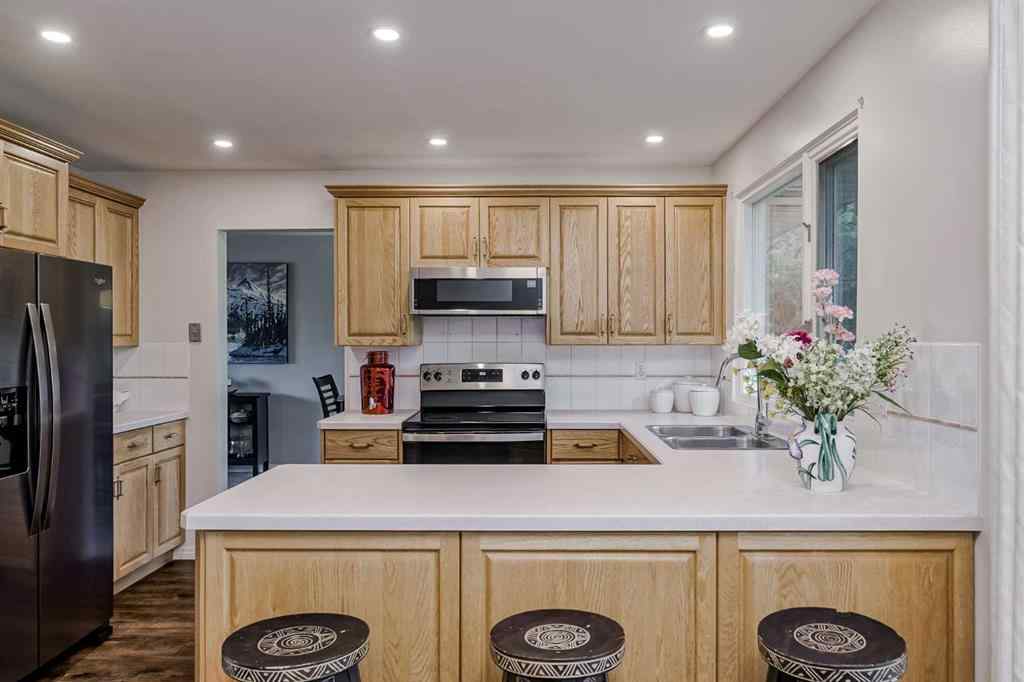MLS® #A2258153 - 10520 Mapleridge Crescent SE in Maple Ridge Calgary, Residential Open Houses