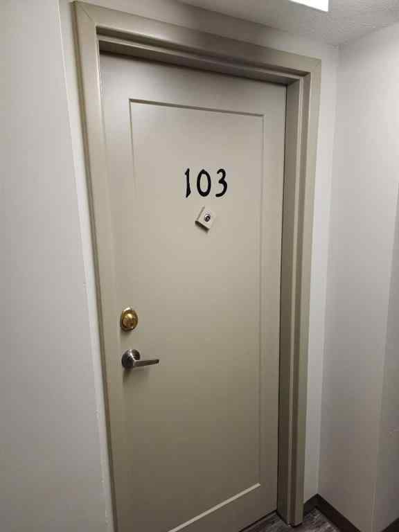 MLS® A2258158 - Unit #103 5812 61 Street  in Riverside Meadows Red Deer, Residential