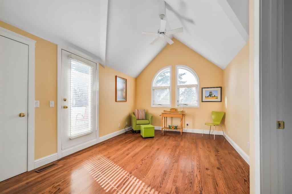 MLS® A2258160 - Unit #202 3650 2 Street SW in Parkhill Calgary, Residential