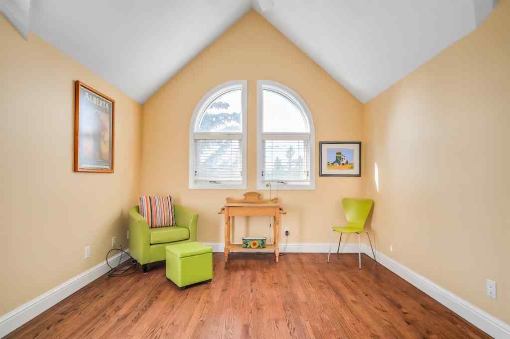 MLS® A2258160 - Unit #202 3650 2 Street SW in Parkhill Calgary, Residential