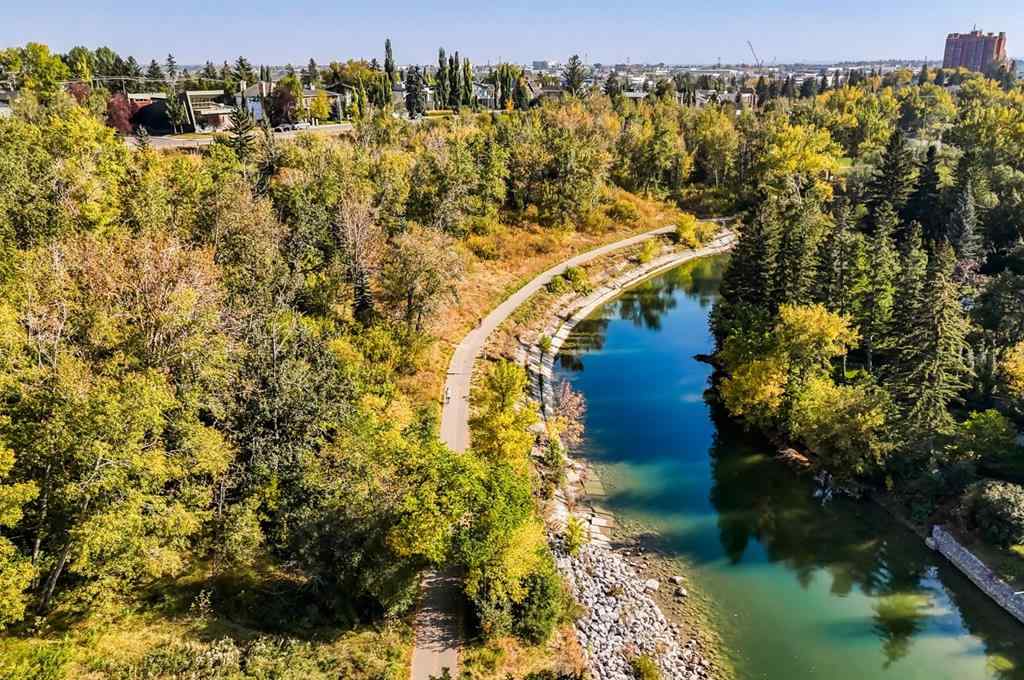 MLS® A2258160 - Unit #202 3650 2 Street SW in Parkhill Calgary, Residential