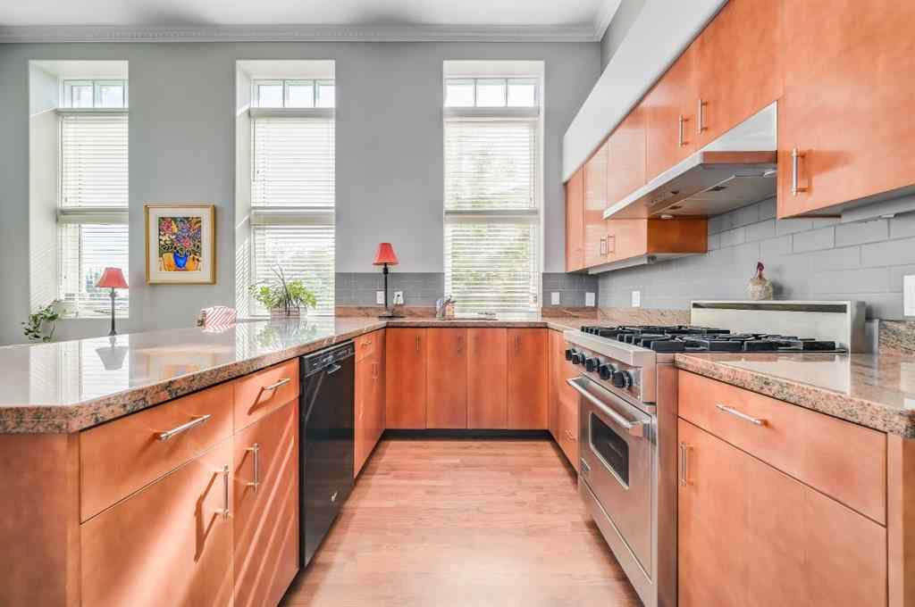 MLS® A2258160 - Unit #202 3650 2 Street SW in Parkhill Calgary, Residential