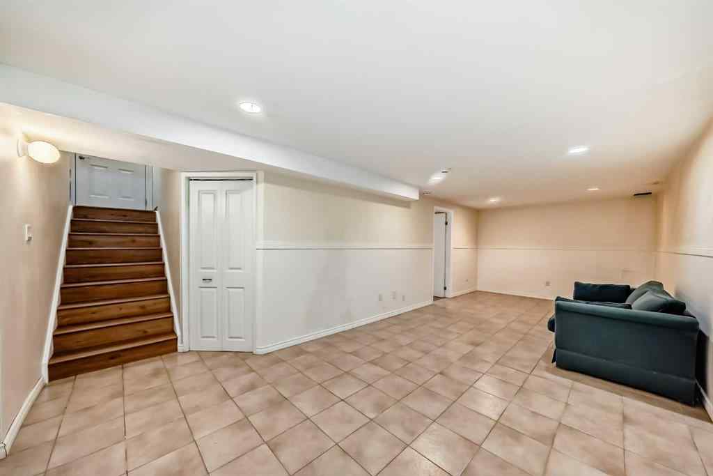 MLS® A2258161 - 5531 Dalhart Hill NW in Dalhousie Calgary, Residential