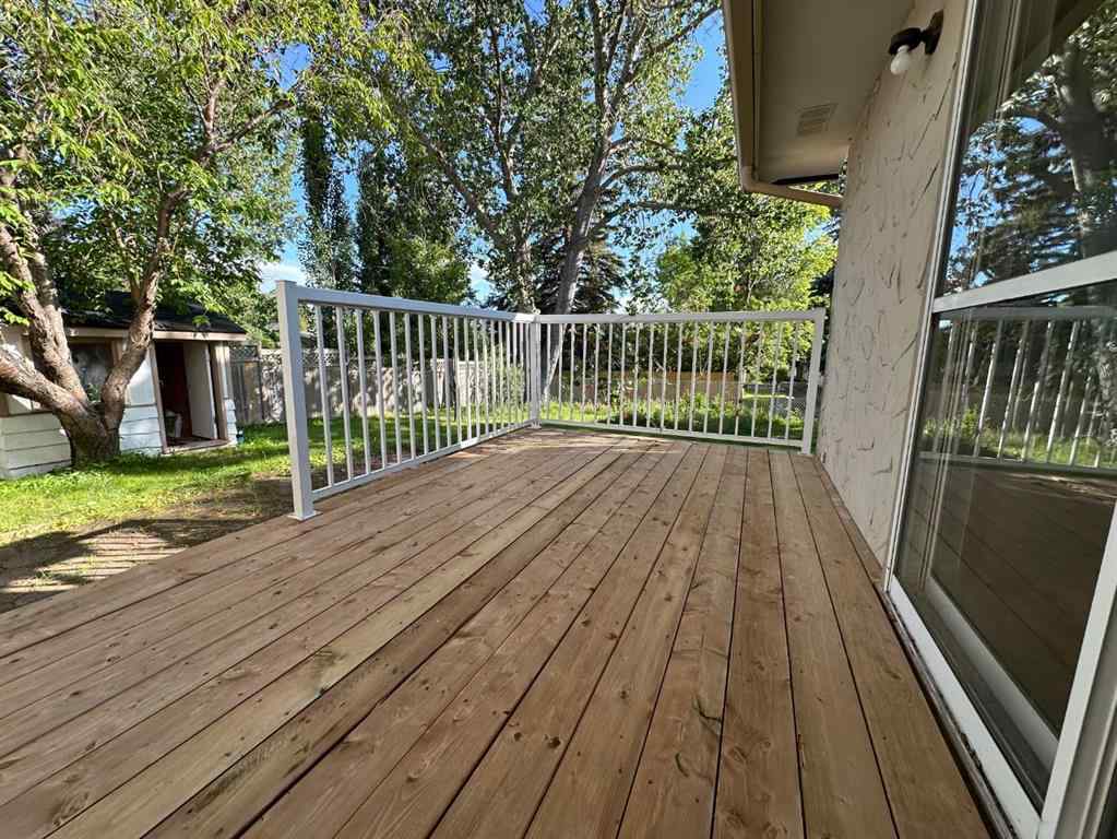 MLS® A2258161 - 5531 Dalhart Hill NW in Dalhousie Calgary, Residential
