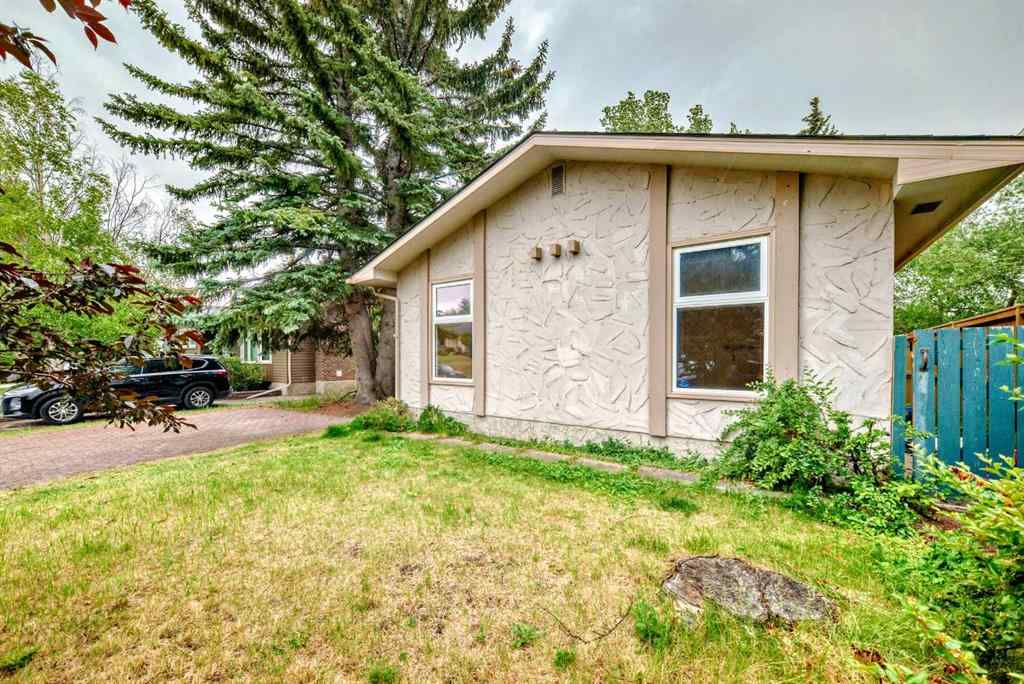 MLS® A2258161 - 5531 Dalhart Hill NW in Dalhousie Calgary, Residential