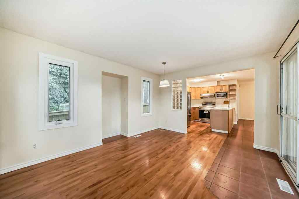 MLS® A2258161 - 5531 Dalhart Hill NW in Dalhousie Calgary, Residential