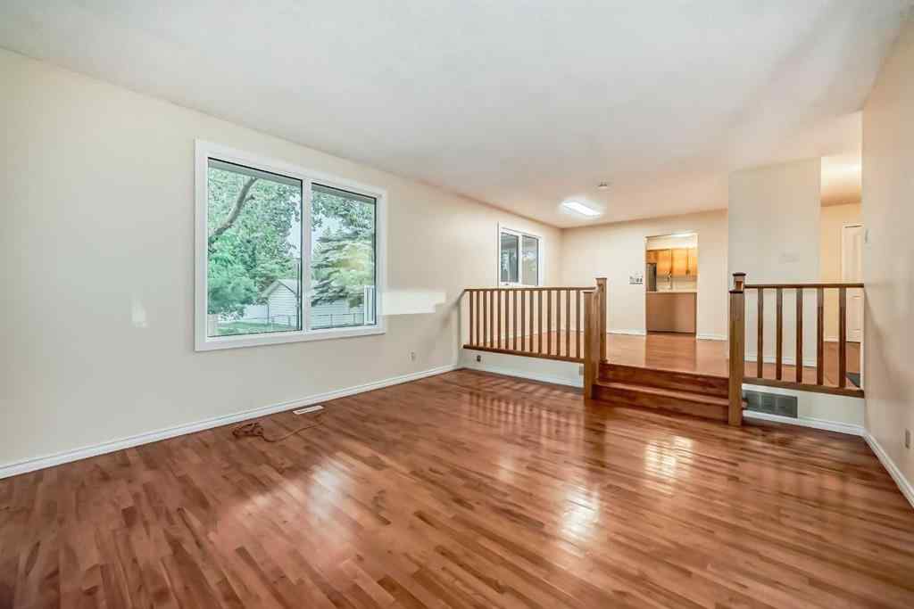 MLS® A2258161 - 5531 Dalhart Hill NW in Dalhousie Calgary, Residential
