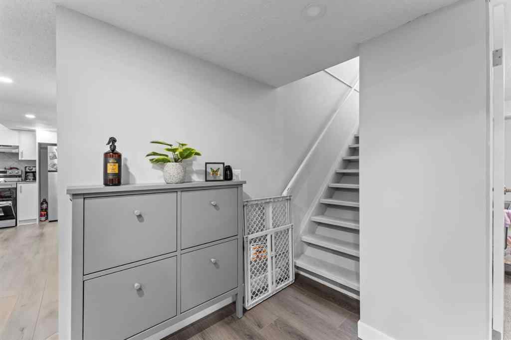 MLS® A2258162 - 12 Cedargrove Road SW in Cedarbrae Calgary, Residential