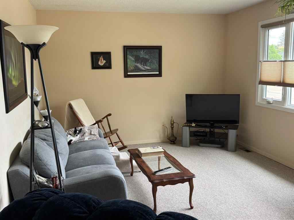 MLS® A2258164 - 599 3 Avenue W in Downtown Drumheller, Residential