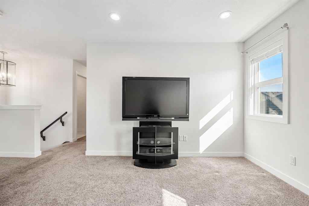 MLS® A2258167 - 464 Bayview Way SW in Bayview Airdrie, Residential