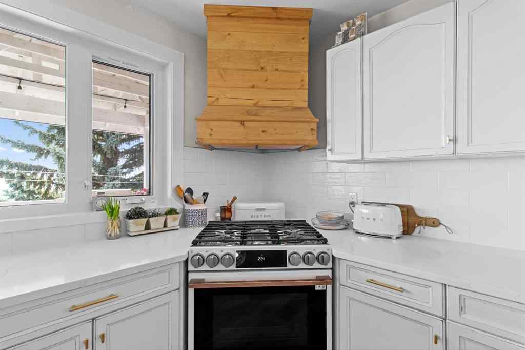 MLS® A2258168 - 40017 RR23   in NONE Rural Lacombe County, Residential