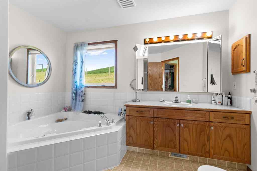 MLS® A2258168 - 40017 RR23   in NONE Rural Lacombe County, Residential
