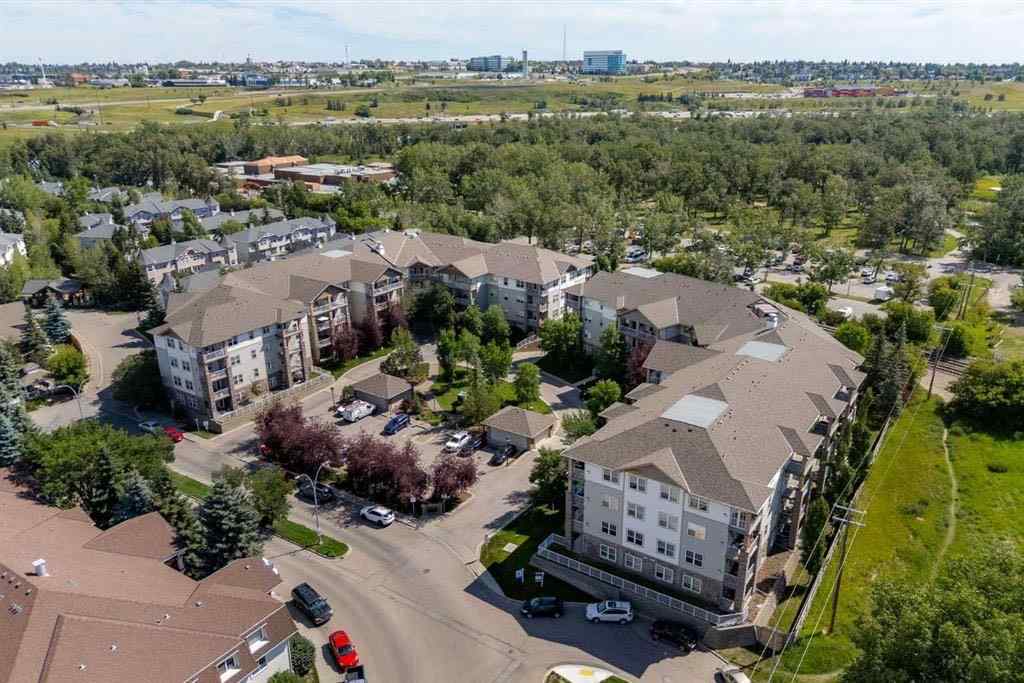 MLS® A2258170 - Unit #301 1414 17 Street SE in Inglewood Calgary, Residential