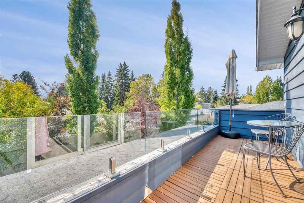 MLS® A2258174 - 15 Brazeau Crescent SW in Braeside Calgary, Residential