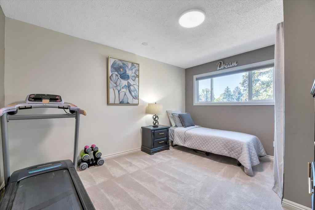 MLS® A2258174 - 15 Brazeau Crescent SW in Braeside Calgary, Residential