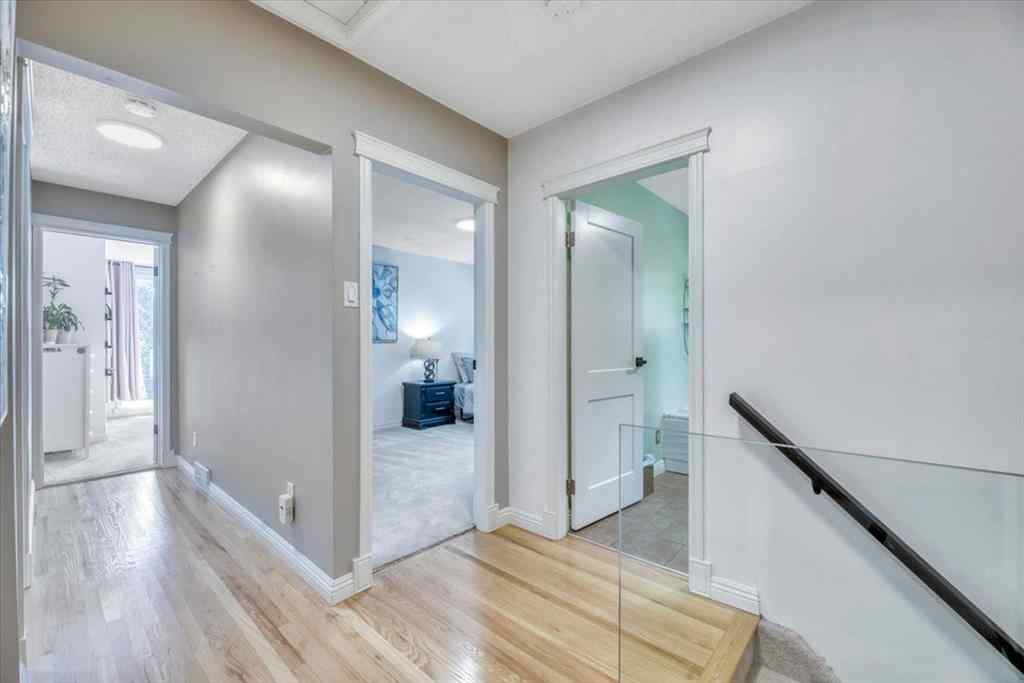 MLS® A2258174 - 15 Brazeau Crescent SW in Braeside Calgary, Residential
