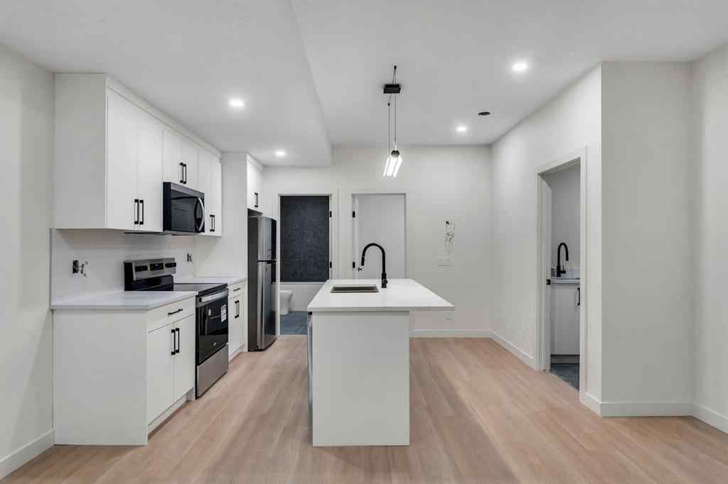 MLS® A2258186 - 506 28 Avenue NW in Mount Pleasant Calgary, Residential