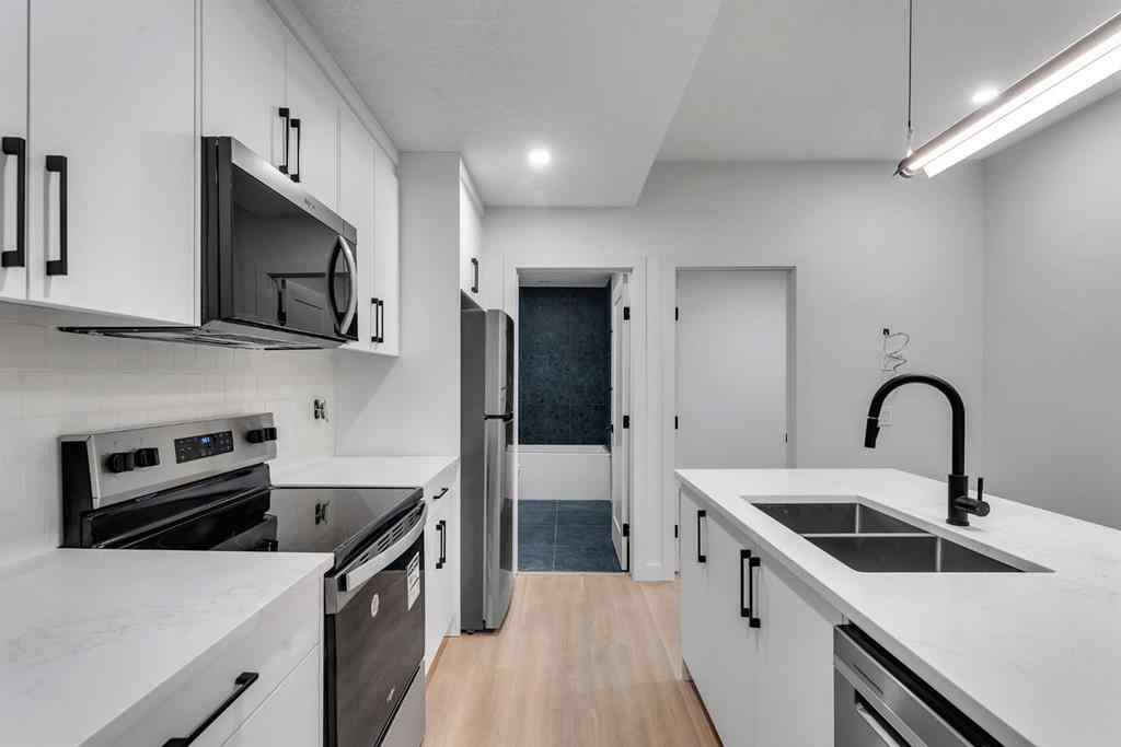 MLS® A2258186 - 506 28 Avenue NW in Mount Pleasant Calgary, Residential