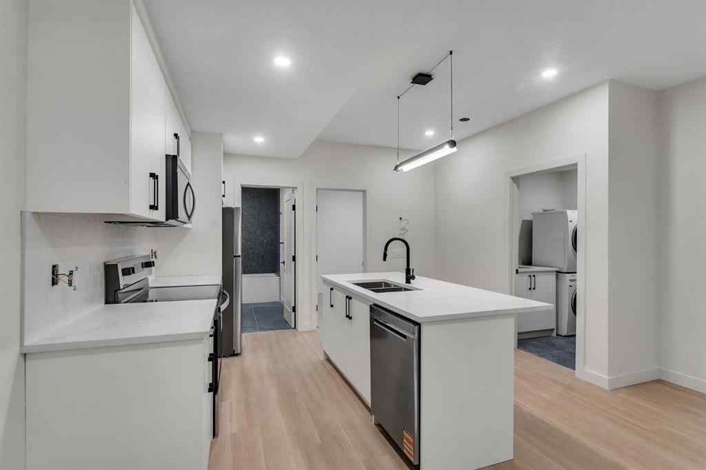 MLS® A2258186 - 506 28 Avenue NW in Mount Pleasant Calgary, Residential