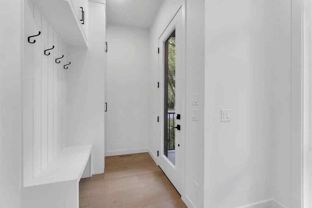 MLS® A2258186 - 506 28 Avenue NW in Mount Pleasant Calgary, Residential