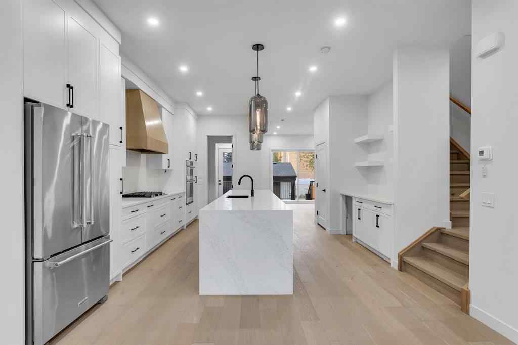MLS® A2258186 - 506 28 Avenue NW in Mount Pleasant Calgary, Residential