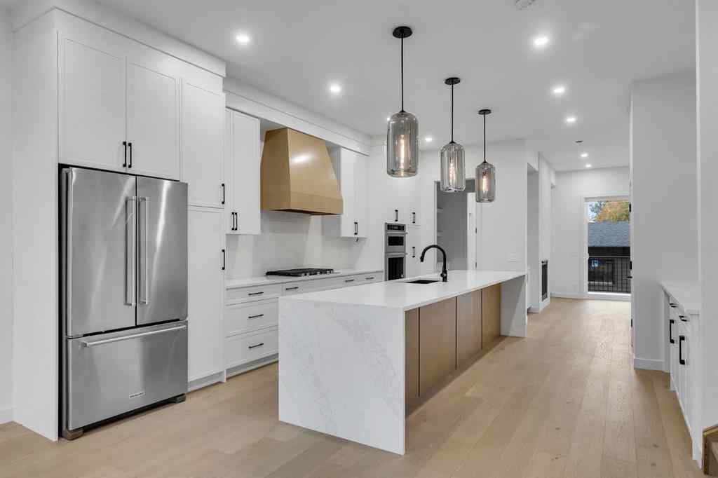MLS® A2258186 - 506 28 Avenue NW in Mount Pleasant Calgary, Residential