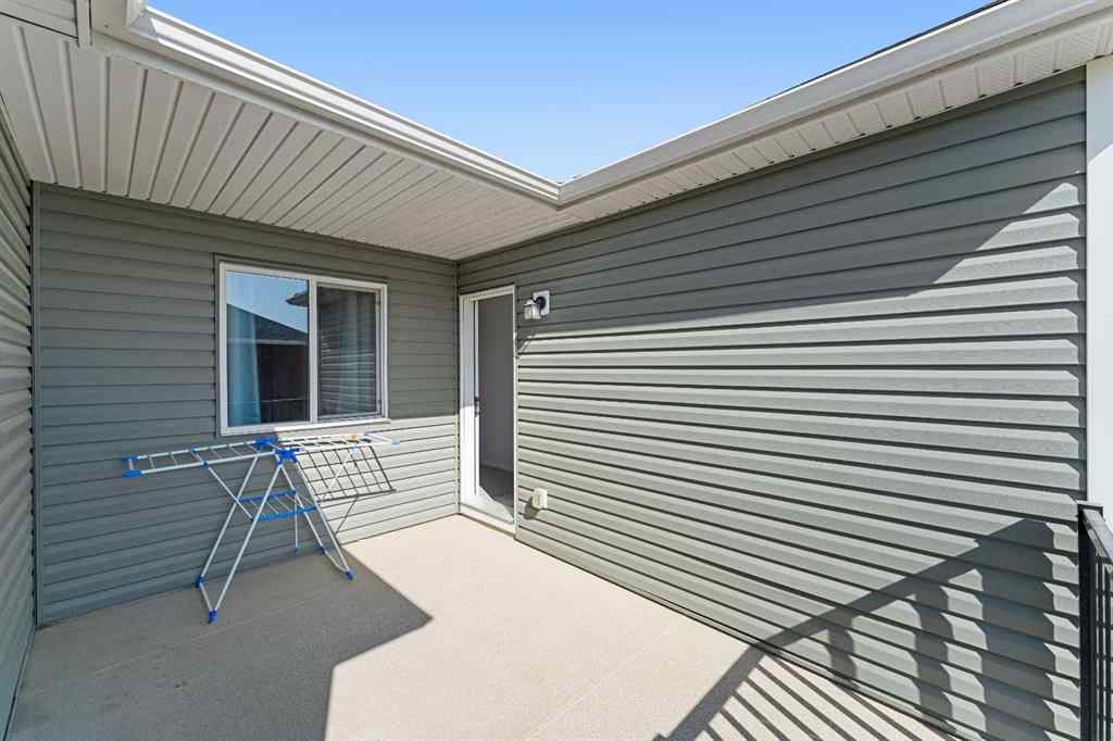 MLS® A2258191 - 2200 Windbury Greenway SW in Southwinds Airdrie, Residential