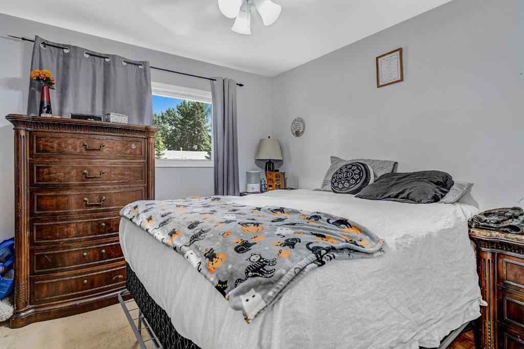 MLS® A2258192 - 9825 91 Avenue  in Highland Park Grande Prairie, Residential