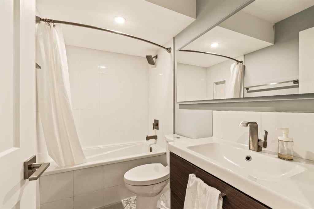 MLS® A2258193 - 1830 28 Avenue SW in South Calgary Calgary, Residential