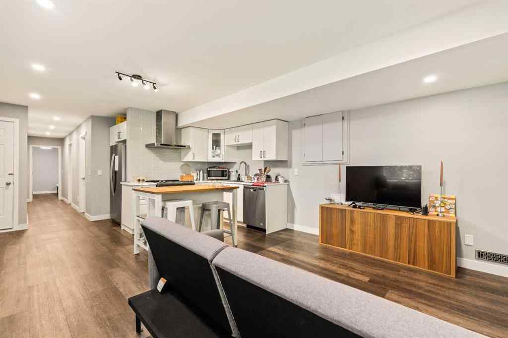 MLS® A2258193 - 1830 28 Avenue SW in South Calgary Calgary, Residential