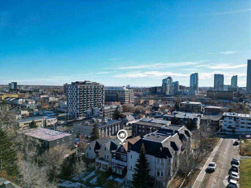 MLS® A2258194 - 405 2 Avenue NE in Crescent Heights Calgary, Residential