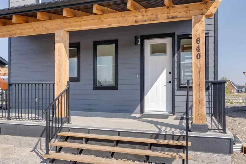 MLS® A2258195 - 640 Cottageclub Bend  in Cottage Club at Ghost Lake Rural Rocky View County, Residential